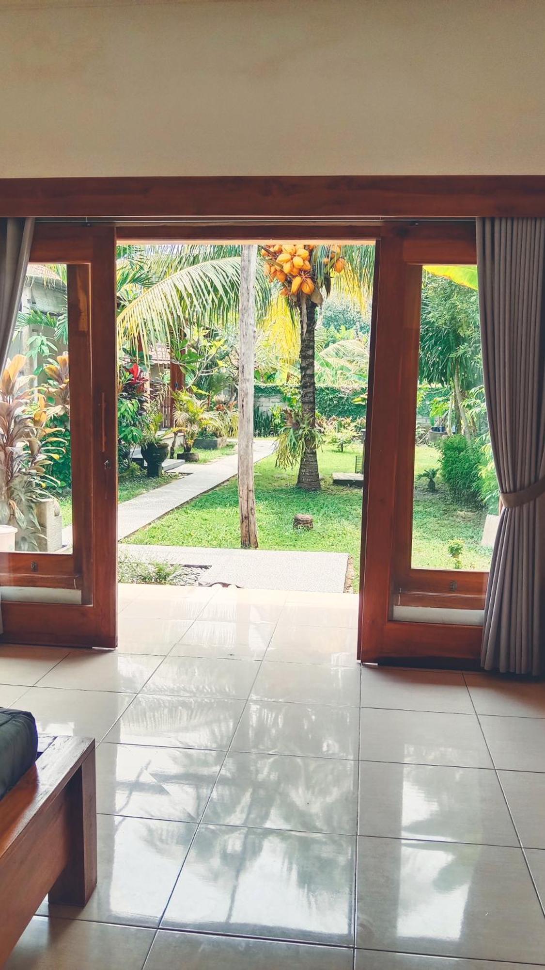 Harris Surf Villa Pulukan Zimmer foto