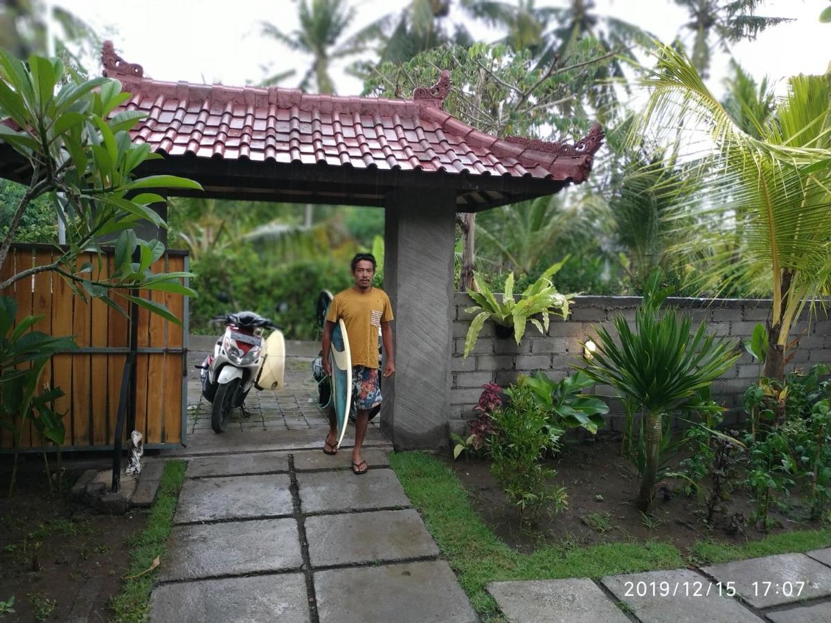 Harris Surf Villa Pulukan Exterior foto